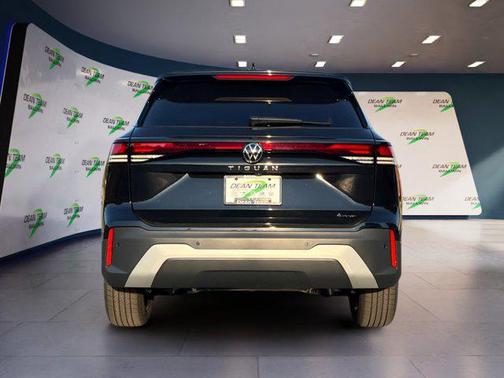 2025 Volkswagen Tiguan 2.0T S 4MOTION