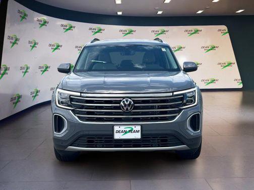 2025 Volkswagen Atlas 2.0T SE w/Technology 4MOTION