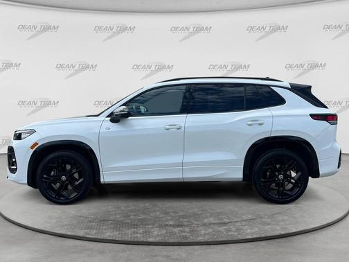 Opal White Pearl 2025 Volkswagen Tiguan 2.0T SE R-Line Black 4MOTION