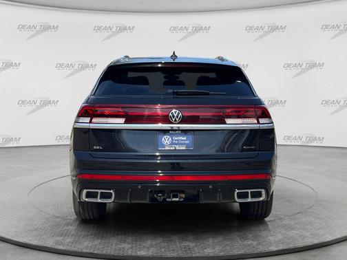Deep Black Pearl 2025 Volkswagen Atlas Cross Sport 2.0T SEL Premium