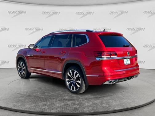 Aurora Red Metallic 2023 Volkswagen Atlas 3.6L SEL Premium