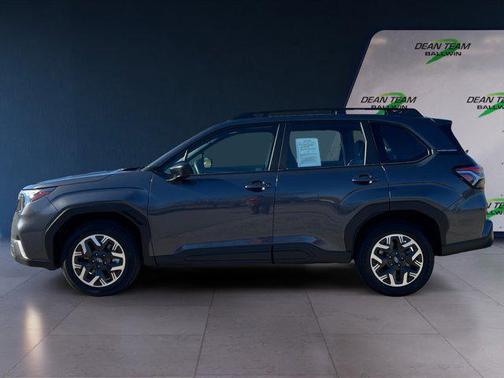 2025 Subaru Forester Base