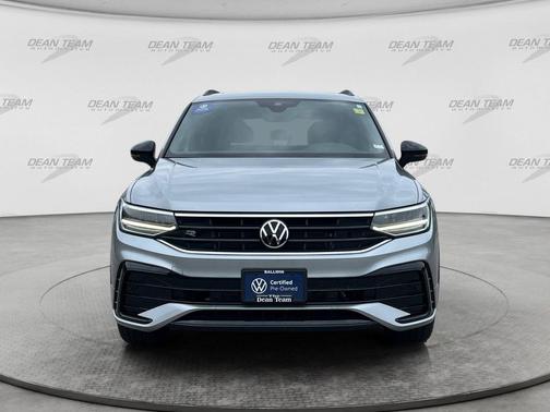 2023 Volkswagen Tiguan 2.0T SE R-Line Black