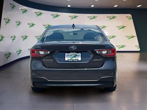2022 Subaru Legacy Base