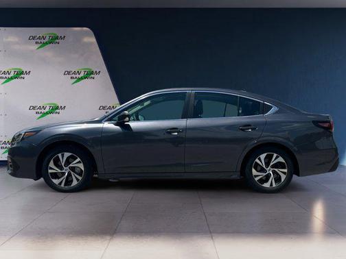 2022 Subaru Legacy Base