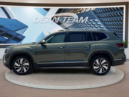 Avocado Green Pearl 2026 Volkswagen Atlas 2.0T SEL