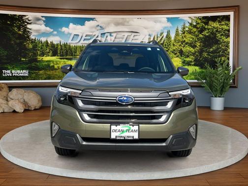 AUTUMN GREEN 2026 Subaru Forester Premium