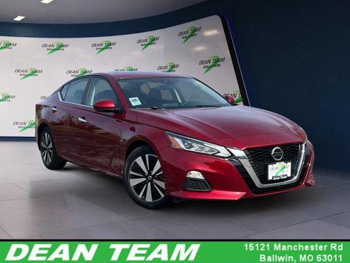 2022 Nissan Altima 2.5 SV