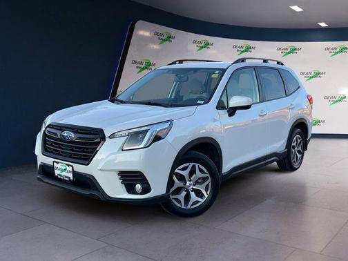 2023 Subaru Forester Premium
