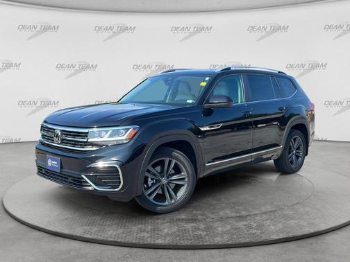 Deep Black Pearl 2022 Volkswagen Atlas 3.6L SEL