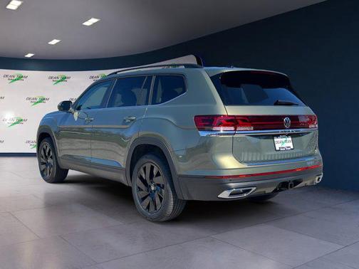 2026 Volkswagen Atlas 2.0T SE w/Technology 4MOTION