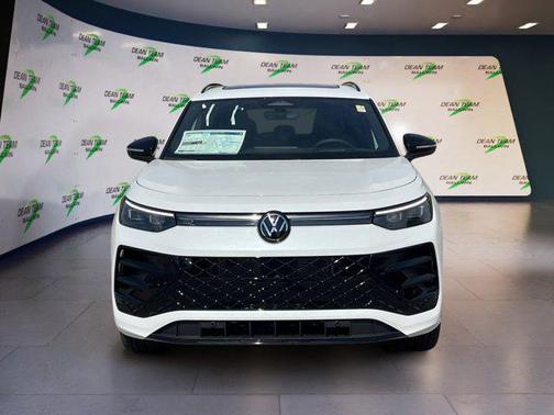 2025 Volkswagen Tiguan 2.0T SE R-Line Black 4MOTION