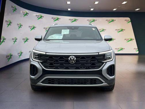 2026 Volkswagen Atlas Cross Sport 2.0T SE w/Technology 4MOTION