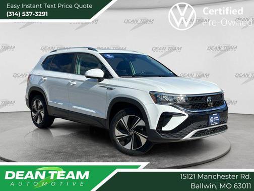 White 2024 Volkswagen Taos 1.5T SE
