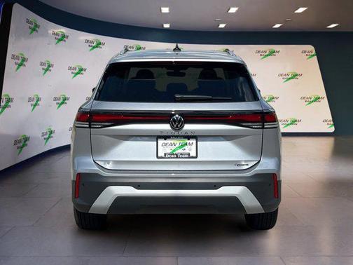 2025 Volkswagen Tiguan 2.0T SE 4MOTION