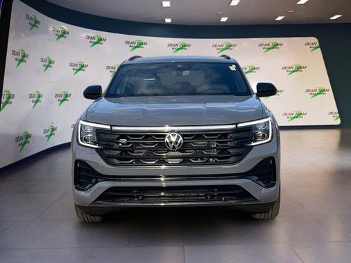 2026 Volkswagen Atlas Cross Sport 2.0T SEL