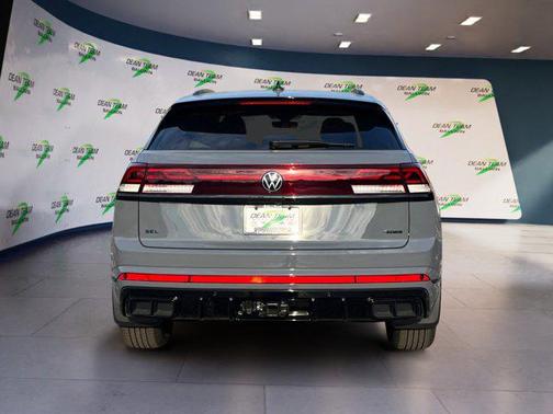 2026 Volkswagen Atlas Cross Sport 2.0T SEL