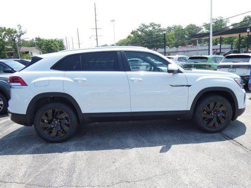 2025 Volkswagen Atlas Cross Sport 2.0T SE w/Technology 4MOTION