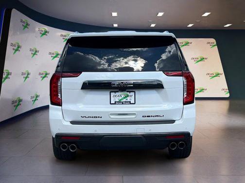 2023 GMC Yukon XL Denali Ultimate