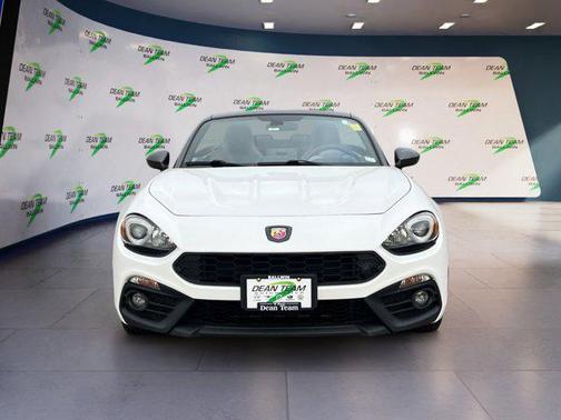 2018 FIAT 124 Spider Base