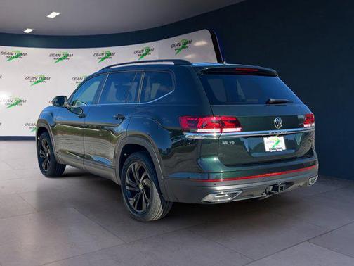 2022 Volkswagen Atlas 3.6L SE w/Technology