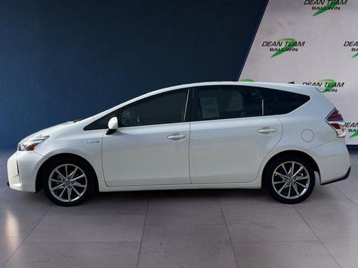2017 Toyota Prius v Two