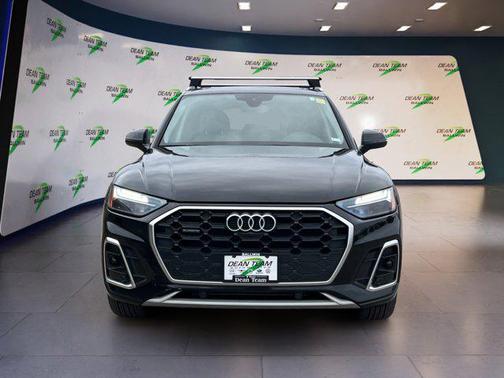 2022 Audi Q5 45 S line Premium Plus