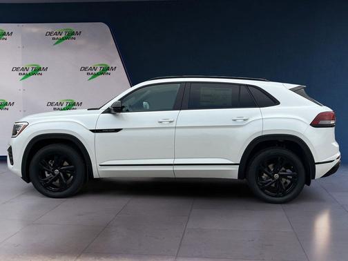 opal white pearl 2026 Volkswagen Atlas Cross Sport 2.0T SEL