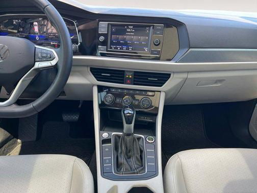 2023 Volkswagen Jetta 1.5T SE