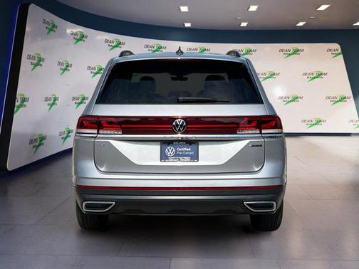 2025 Volkswagen Atlas 2.0T SE