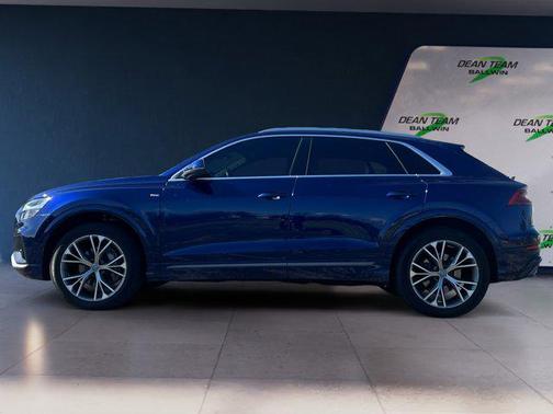 2021 Audi Q8 55 Premium Plus