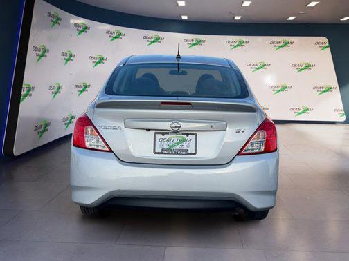 2019 Nissan Versa 1.6 SV