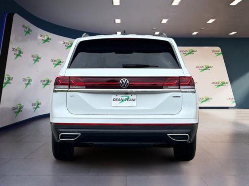 2025 Volkswagen Atlas 2.0T SE