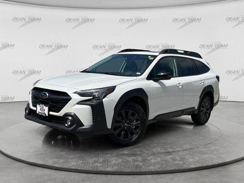 Crystal White Pearl 2025 Subaru Outback Onyx Edition