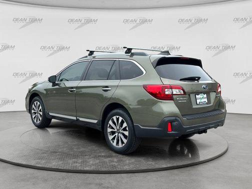 Wilderness Green Metallic 2019 Subaru Outback 3.6R Touring