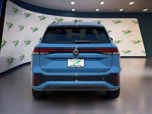 2025 Volkswagen Tiguan 2.0T SE R-Line Black 4MOTION