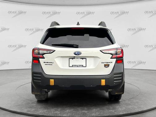 Crystal White Pearl 2025 Subaru Outback Wilderness