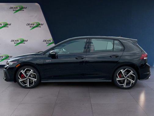 2025 Volkswagen Golf GTI 2.0T SE DSG