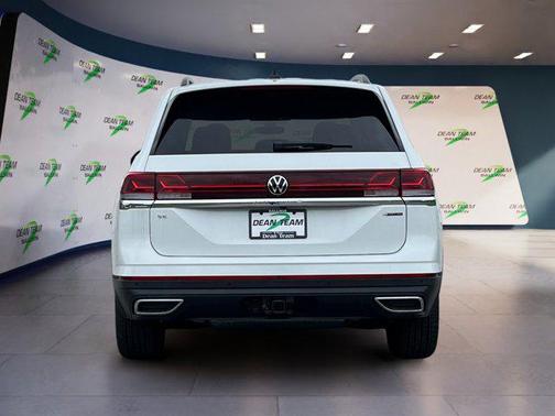 2025 Volkswagen Atlas 2.0T SE w/Technology 4MOTION