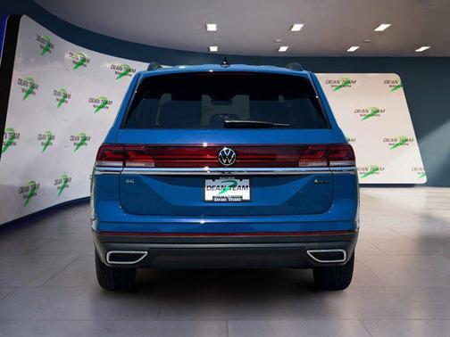 2025 Volkswagen Atlas 2.0T SE
