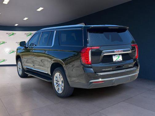 2022 GMC Yukon XL SLT