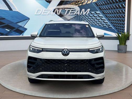 sandstone 2026 Volkswagen Tiguan 2.0T SEL R-Line 4MOTION