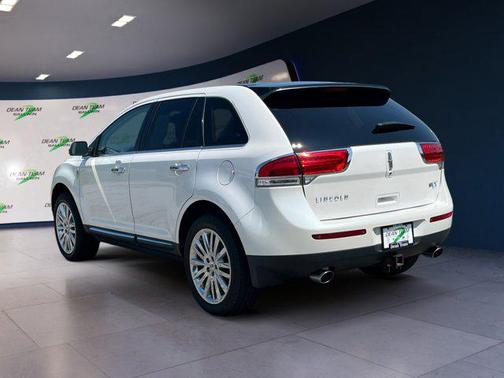 2012 Lincoln MKX Base