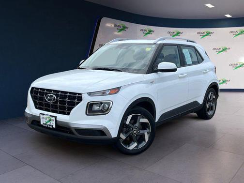 2024 Hyundai VENUE SEL