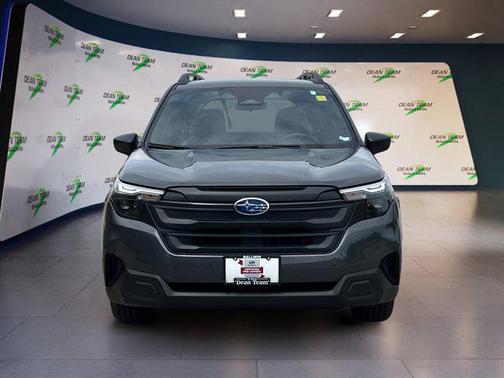 2025 Subaru Forester Base