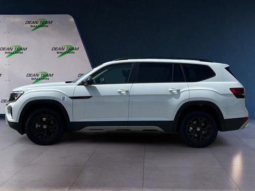 2025 Volkswagen Atlas 2.0T Peak Edition