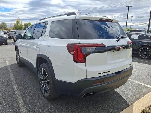 2021 GMC Acadia AWD SLT