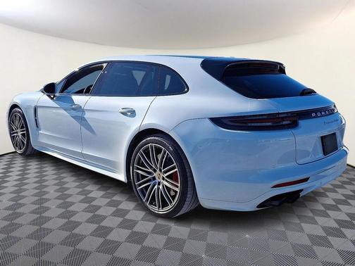 2018 Porsche Panamera Turbo
