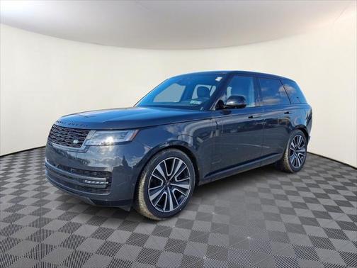 2025 Land Rover Range Rover P400 SE