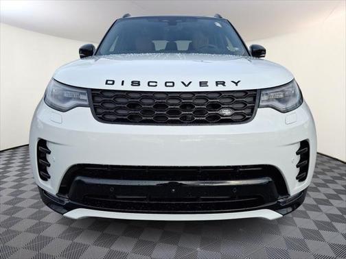 2025 Land Rover Discovery P360 Dynamic SE